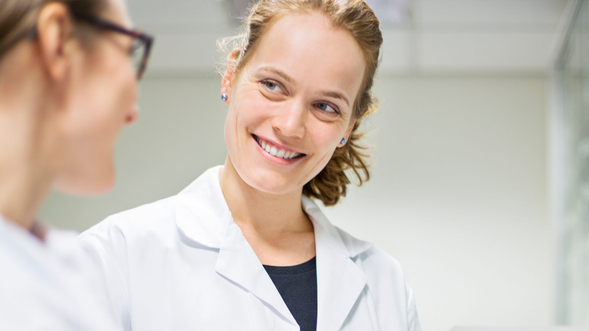 mitarbeiter_im_labor mitarbeiter_im_labor